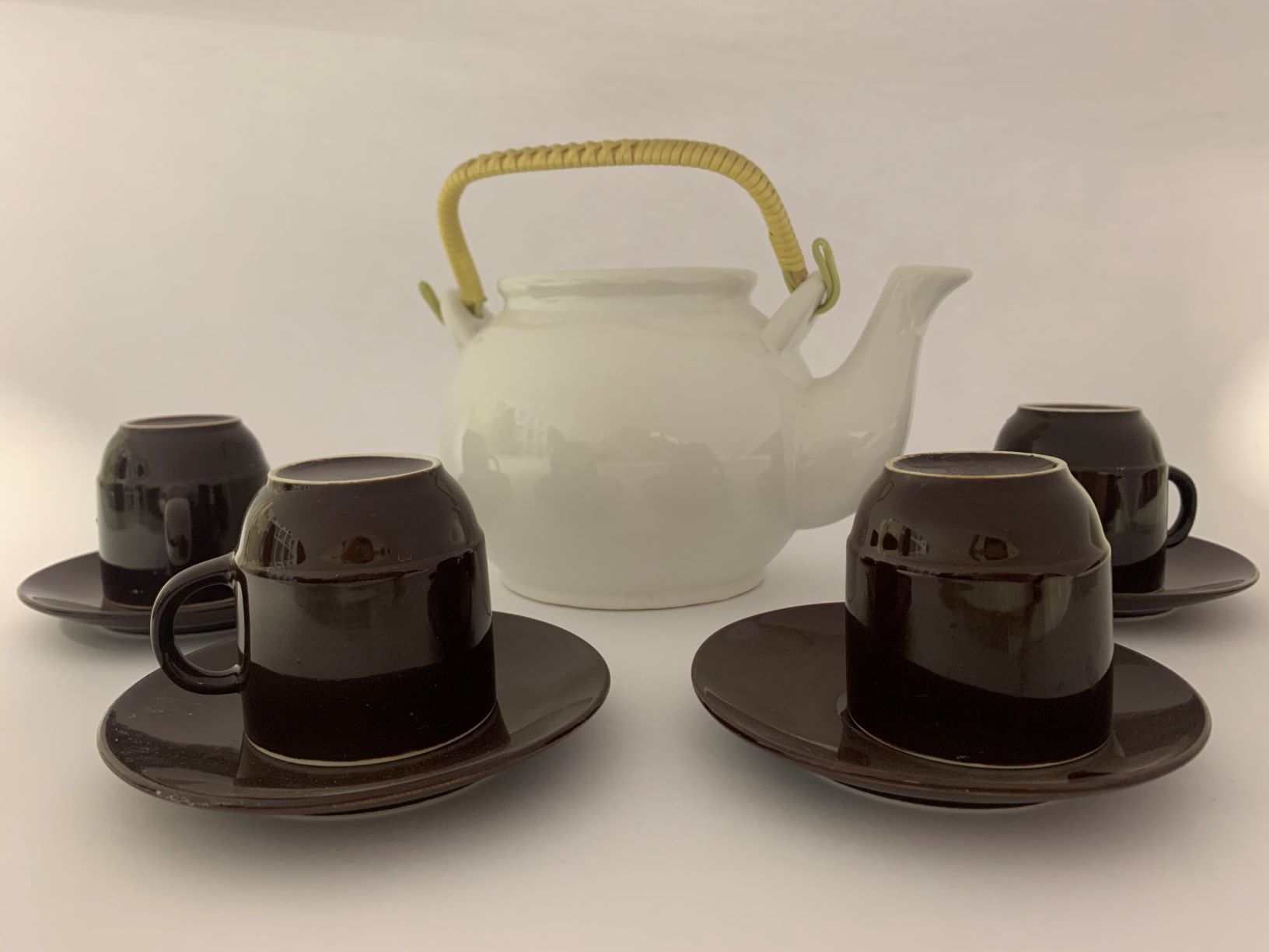 Slika 6_Komplet čajnega servisa